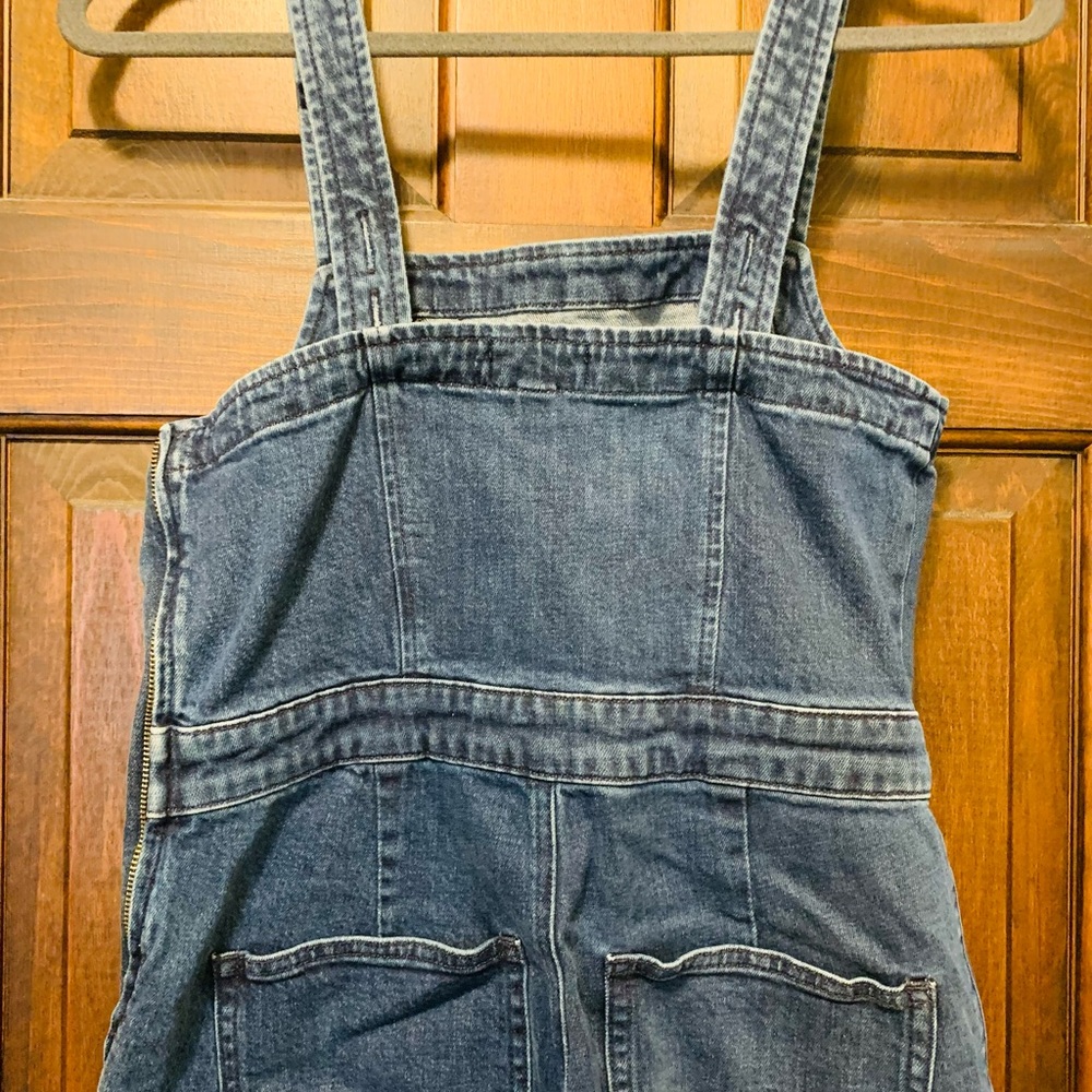 J. Crew Denim Jeans in Light Blue Wash - Picture 5 of 14